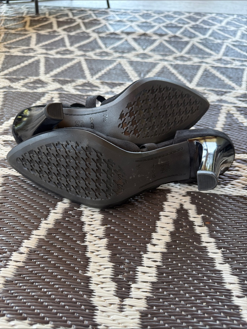* NWOT*Ara | Felisa High Heels w Criss Cross Straps - Picture 6 of 7
